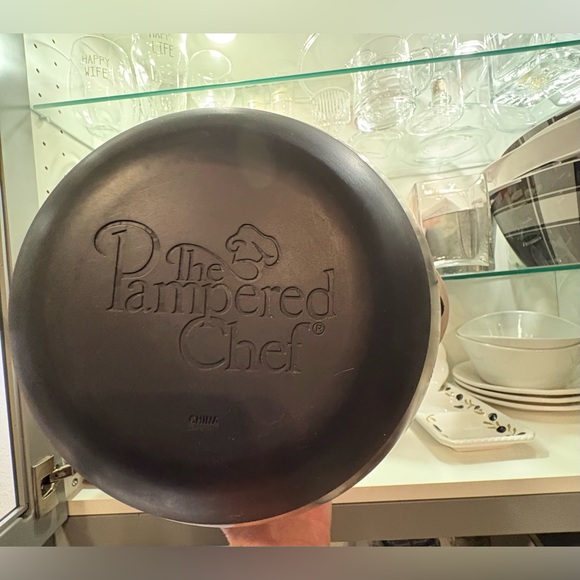 Pampered Chef Stainless Steel Mixing Bowl 24 Cup 6L Pour Spout & Handle - Picture 7 of 10